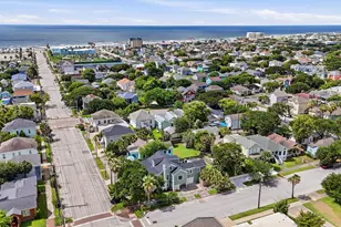 1803 27th St, Galveston, TX 77550 - Photo 41
