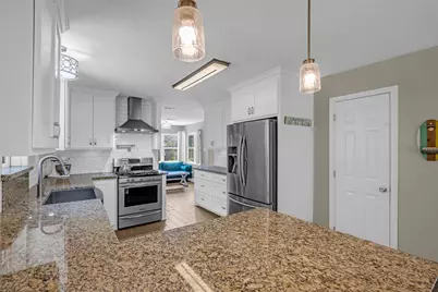19611 Suncove Lane, Houston, TX 77346 - Photo 17