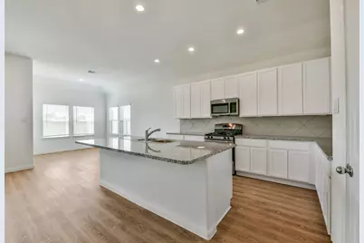 3010 King Oaks Street, Baytown, TX 77251 - Photo 7