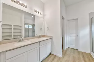 3010 King Oaks St, Baytown, TX 77251 - Photo 15