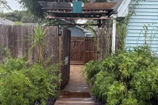 5325 Ave R 1/2, Galveston, TX 77551 - Photo 25