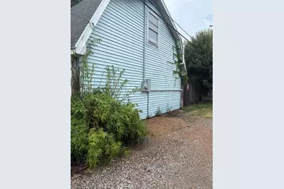 5325 Avenue R 1/2 #B, Galveston, TX 77551 - Photo 29