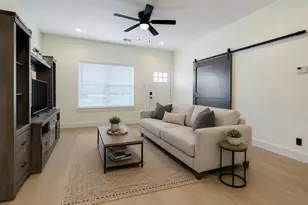 4730 Bell St, Houston, TX 77023 - Photo 3