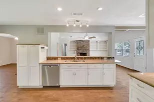 2509 Longwood Dr, Pearland, TX 77581 - Photo 15
