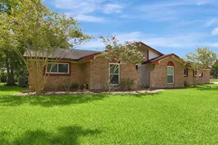 2509 Longwood Dr, Pearland, TX 77581 - Photo 3