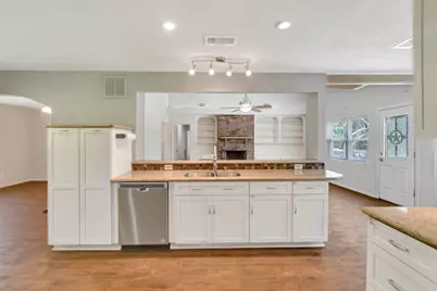 2509 Longwood Drive, Pearland, TX 77581 - Photo 13