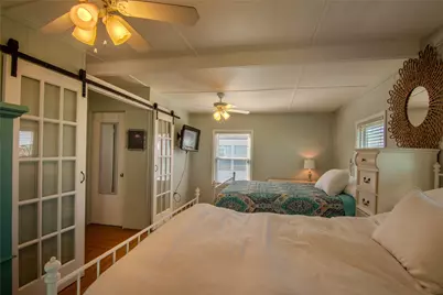 4123 Liberty Drive, Galveston, TX 77554 - Photo 15
