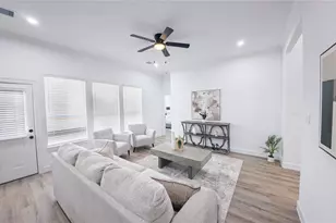 1738 Lantana Ln, El Campo, TX 77437 - Photo 11