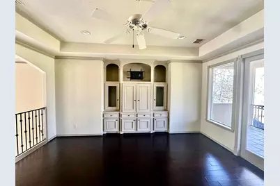 38 Hillock Woods Drive, The Woodlands, TX 77380 - Photo 11