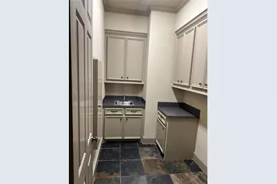 38 Hillock Woods Drive, The Woodlands, TX 77380 - Photo 5