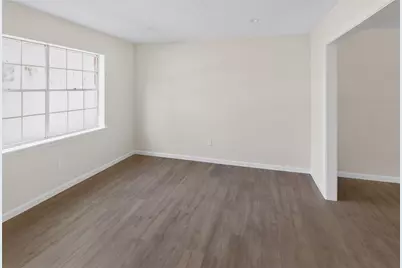 133 Cherry Tree Lane, Friendswood, TX 77546 - Photo 5