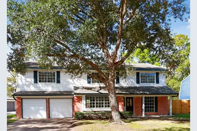 133 Cherry Tree Lane, Friendswood, TX 77546 - Photo 1