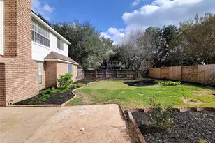 3926 Felicia Dr, Sugar Land, TX 77479 - Photo 37