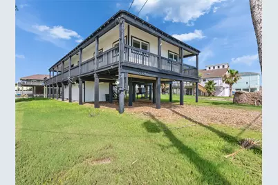 4907 Jolly Roger Road, Jamaica Beach, TX 77554 - Photo 5