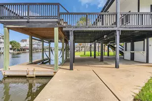 4907 Jolly Roger Rd, Jamaica Beach, TX 77554 - Photo 11