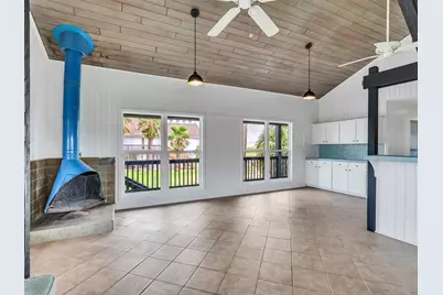 4907 Jolly Roger Road, Jamaica Beach, TX 77554 - Photo 31