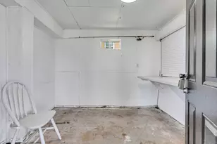 4907 Jolly Roger Rd, Jamaica Beach, TX 77554 - Photo 13