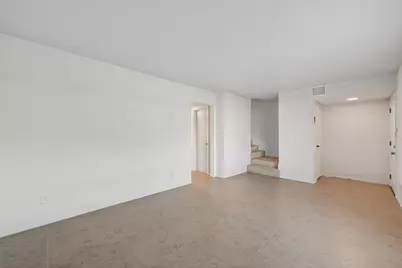 8462 Leawood Boulevard, Houston, TX 77072 - Photo 7