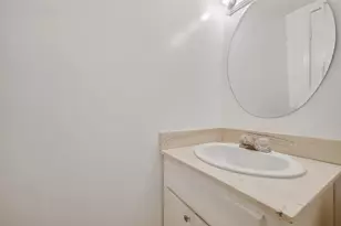 8462 Leawood Blvd, Houston, TX 77072 - Photo 9