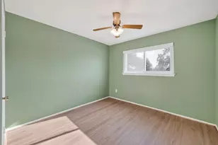 8462 Leawood Blvd, Houston, TX 77072 - Photo 29