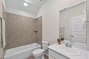 2322 E Winding Pnes Dr, Tomball, TX 77375 - Photo 25