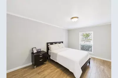 7555 Katy Freeway #49, Houston, TX 77024 - Photo 5