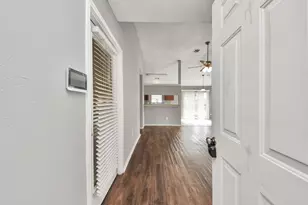 2714 Blue Mist Dr, Sugar Land, TX 77498 - Photo 5