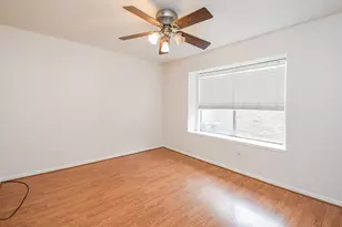 3007 Creekview Dr, Missouri City, TX 77459 - Photo 11