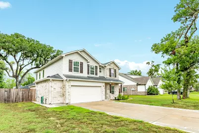 322 Freeman Boulevard, West Columbia, TX 77486 - Photo 3