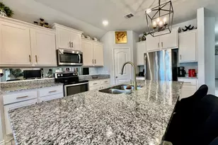 1916 Thorndyke Ln, Bryan, TX 77807 - Photo 3