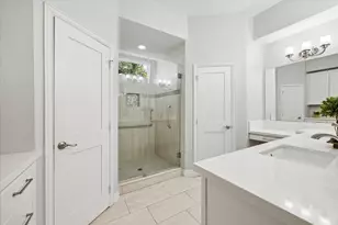 14115 Heatherfield Dr, Houston, TX 77079 - Photo 19
