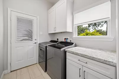 14115 Heatherfield Drive, Houston, TX 77079 - Photo 21