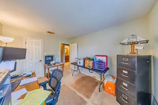 7505 Memorial Woods Dr, Houston, TX 77024 - Photo 25