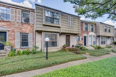 7505 Memorial Woods Drive #B13, Houston, TX 77024 - Photo 5