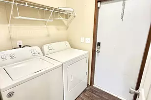 210 Lake Dr, Oyster Creek, TX 77541 - Photo 21