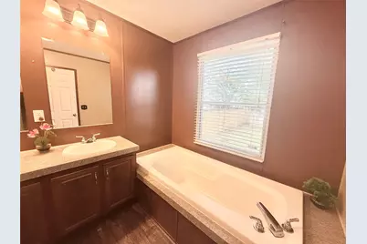 210 Lake Drive, Oyster Creek, TX 77541 - Photo 15