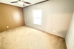 210 Lake Dr, Oyster Creek, TX 77541 - Photo 19