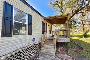 210 Lake Dr, Oyster Creek, TX 77541 - Photo 3