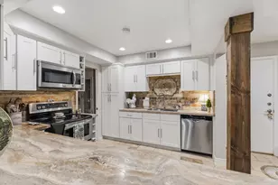 640 S Ripple Creek Dr, Houston, TX 77057 - Photo 9
