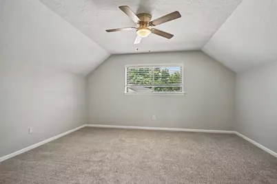 5113 Cottonwood Circle, Dickinson, TX 77539 - Photo 11