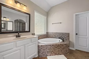 7935 Lake Commons Dr, Rosenberg, TX 77469 - Photo 33