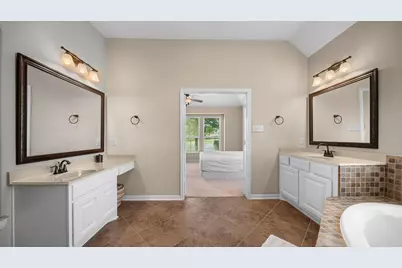 7935 Lake Commons Drive, Rosenberg, TX 77469 - Photo 37