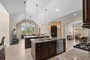7935 Lake Commons Dr, Rosenberg, TX 77469 - Photo 3