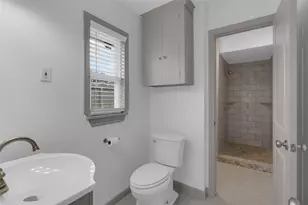 2934 Robertson St, Houston, TX 77009 - Photo 13