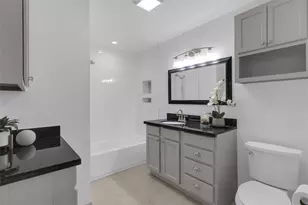 2934 Robertson St, Houston, TX 77009 - Photo 9