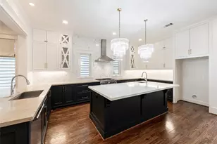 828 E 28th St, Houston, TX 77009 - Photo 9