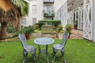 2333 Bering Dr, Houston, TX 77057 - Photo 3