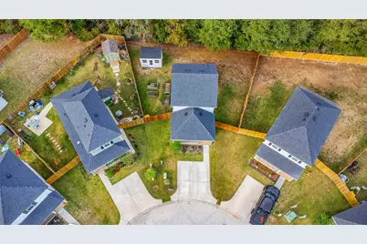 9706 Marie Village Court, Conroe, TX 77306 - Photo 23