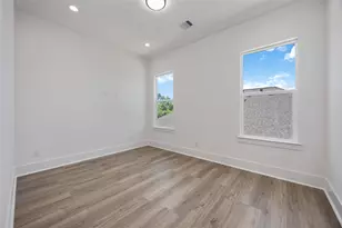 1941 Knoll Square Dr, Houston, TX 77080 - Photo 15