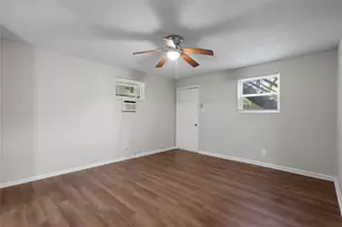 2328 Boss St, La Marque, TX 77568 - Photo 3